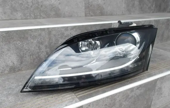 Audi TT TTS Mk2 Headlight/headlamp 8J0941003AC 0301227273 24482039