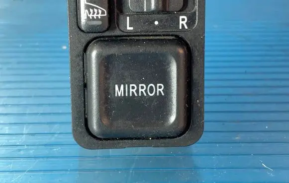 Honda Jazz Wing mirror switch SAAG010M1