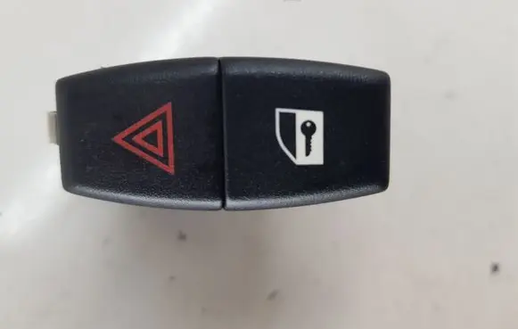 BMW X1 E84 Hazard light switch 61316919506 6131691950606