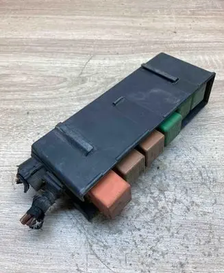 Opel Vectra B Fuse box set 90504296