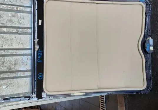 Peugeot 407 Sunroof glass 