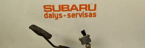 Subaru Forester SF Accelerator throttle pedal