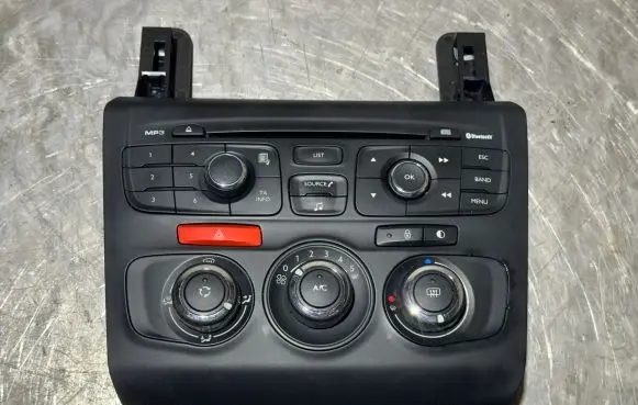 Citroen C4 II Climate control unit 9666027177