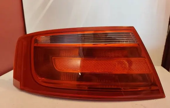 Audi A5 8T 8F Rear/tail lights 8T0945095