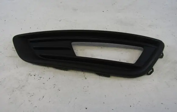 Ford Focus Front bumper lower grill F1EB-15A299-A
