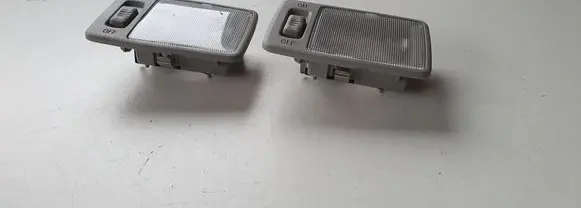Toyota Auris E180 Rear seat light