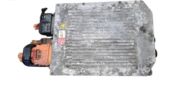 Volkswagen Golf VII Battery control module 5QE915681B