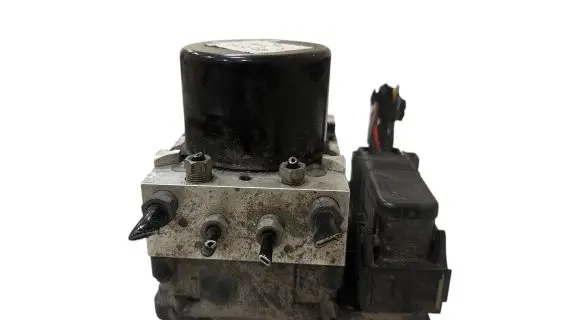 Ford Focus ABS Pump BV612C405AJ 10021208904 A426G