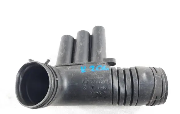 Volkswagen Golf VII Air intake hose/pipe 04E129651C