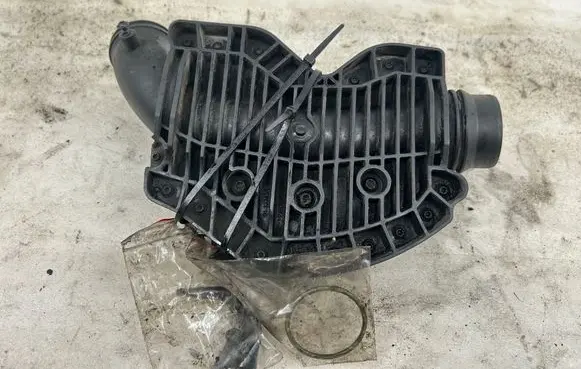 Mercedes-Benz E C207 W207 Intake resonator A6421402787 4011548A 0112343A