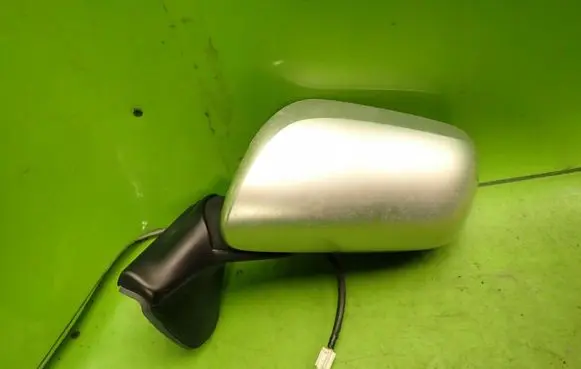 Toyota Auris 150 Plastic wing mirror trim cover E8024112