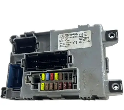 Fiat Doblo Fuse box set 00520646330