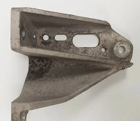 Jaguar S-Type Engine mount bracket