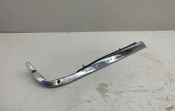 Mercedes-Benz S W116 Rear/tail light trim molding 1166980297