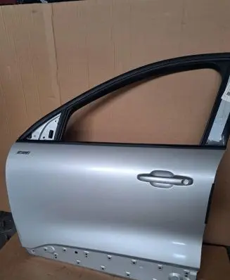 Ford Kuga II Front door