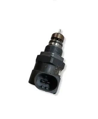BMW 3 E46 Fuel pressure regulator 