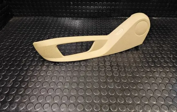 BMW 7 F01 F02 F03 F04 Seat trim 6981769