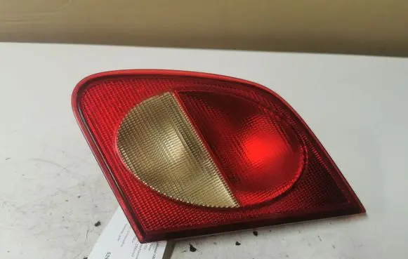 Mercedes-Benz E W210 Tailgate rear/tail lights A2108201064 197502 197528R