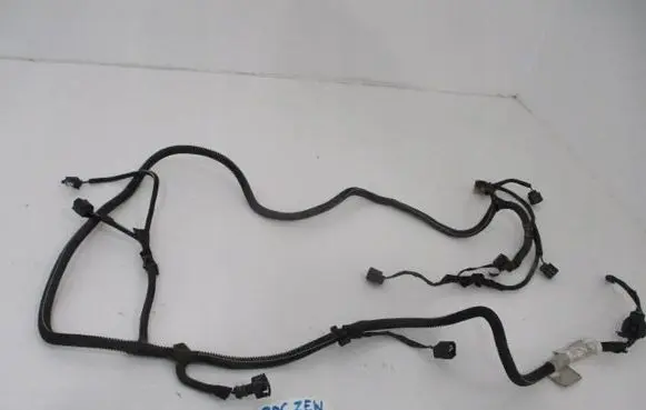 Renault Captur Front door wiring loom/harness boot 240154565R