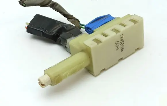 Cadillac STS Seville Brake pedal sensor switch 12450036