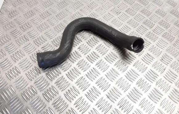 Volvo V70 Engine coolant pipe/hose 8671393