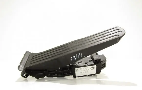 Audi A3 S3 8P Accelerator throttle pedal 1k1721503f