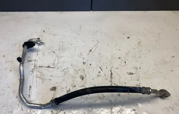 Volkswagen PASSAT B8 Air conditioning (A/C) pipe/hose 5Q0820743M