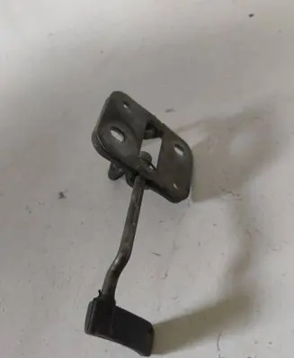 Volkswagen Crafter Engine bonnet/hood lock/latch loop/hook 7C0823186
