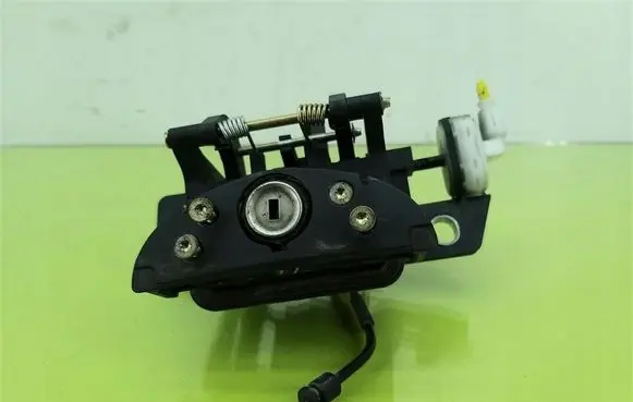 Mercedes-Benz A W168 Tailgate/trunk/boot exterior handle A1687400193