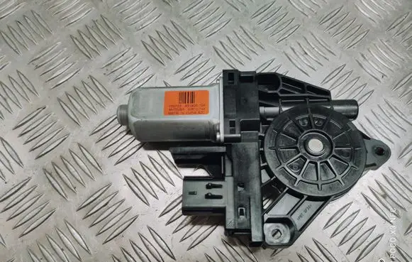 Jeep Cherokee Front door window regulator motor 931400104