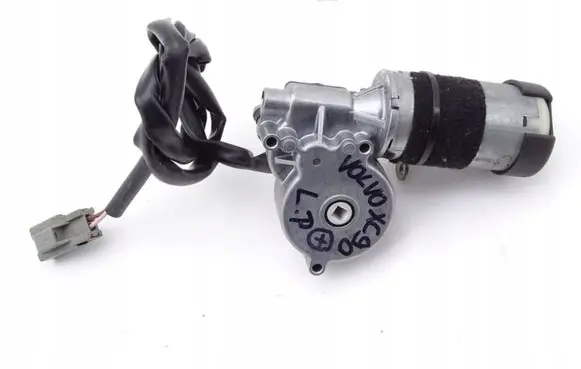 Volvo XC90 Seat adjustment motor 9208745
