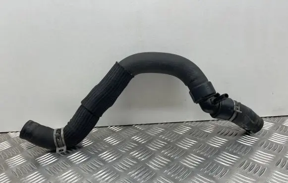 Ford Fusion II Engine coolant pipe/hose 