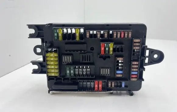 BMW 1 F20 F21 Fuse module 9261111 19178000001 17082012