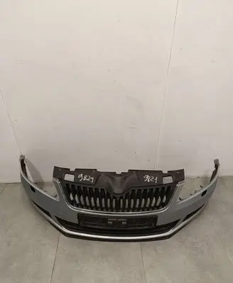 Skoda Fabia Mk2 (5J) Front bumper