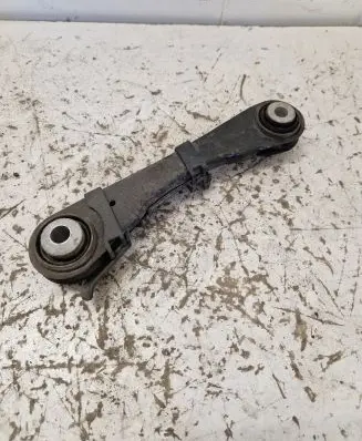 BMW 8 G15 Rear upper control arm/wishbone 6867537