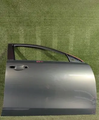 KIA Ceed Front door