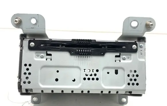 Radio/CD/DVD/GPS head unit