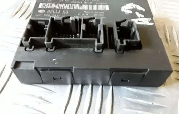 Audi A3 S3 8P Comfort/convenience module 8P0959433 5DK00858335