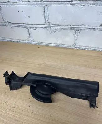 BMW 1 F20 F21 Engine compartment rubber 18068510 7307863