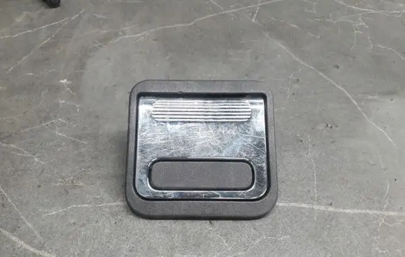 Mercedes-Benz E W211 Floor mat clip fixing clamp a2116802184