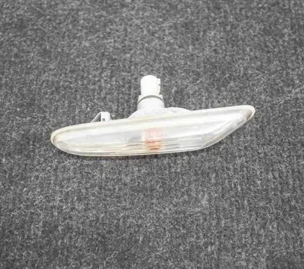 BMW 5 E60 E61 Front fender indicator light 8382104