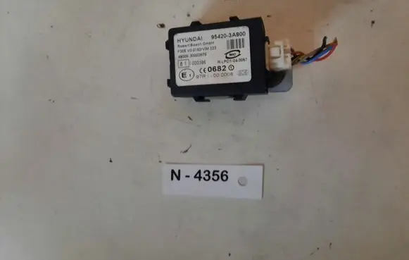 Hyundai Trajet Immobilizer control unit/module 954203A800
