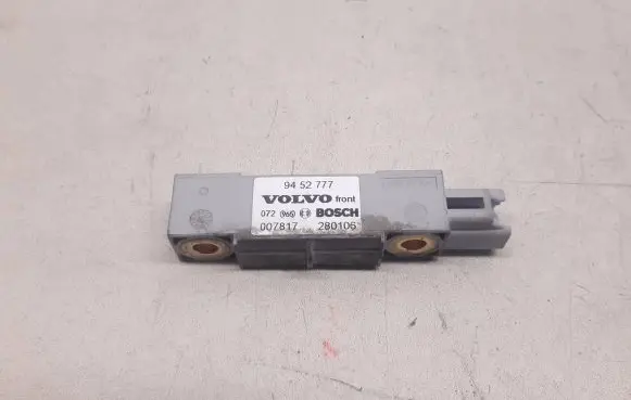 Volvo V70 Airbag deployment crash/impact sensor 9452777 007817 280106