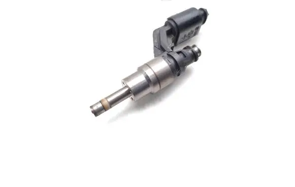 Volkswagen Golf Plus Fuel injector 03C906036A 0261500016