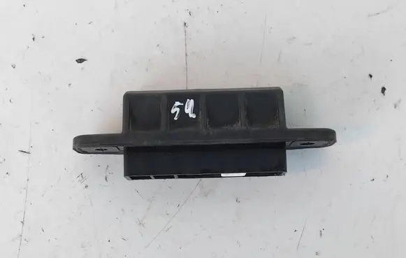 Tailgate opening switch