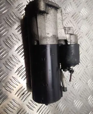 Volkswagen PASSAT B5.5 Starter motor 0001124020