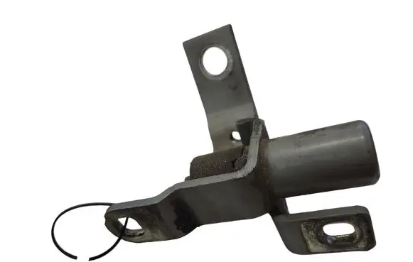 Ford Mondeo MK IV Front door upper hinge A046575