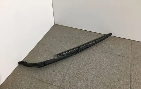 Lexus RX 450H Rear wiper blade 