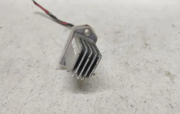 Nissan Qashqai+2 Heater blower motor/fan resistor