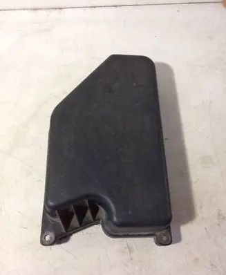 Lexus IS 200-300 Fuse box cover 8277430010